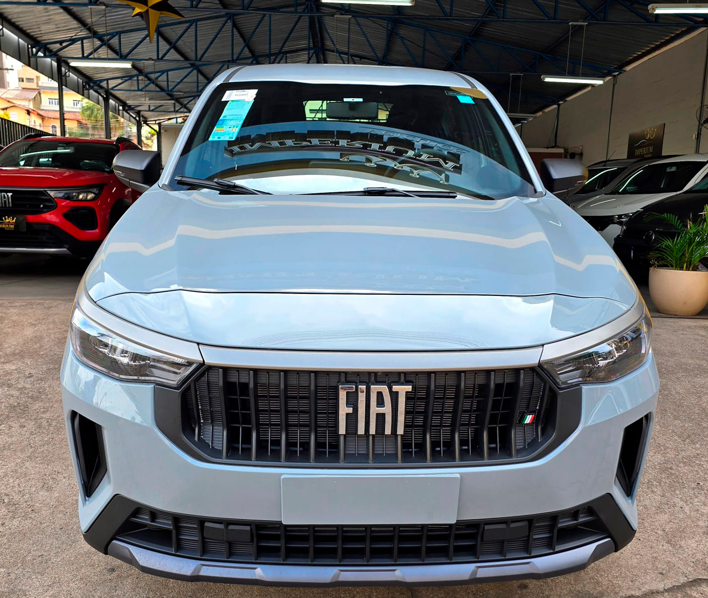 Rodas de liga leve e lateral do Fastback